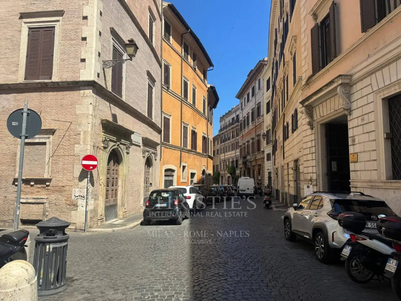 Negozio in Piazza Campo De' Fiori, Roma, {3} - Foto 1