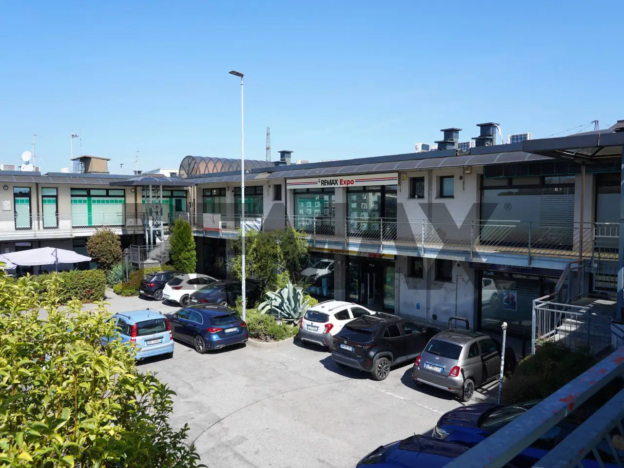 Negozio in Via Raffaello Sanzio 13/N, Trezzano Rosa, {3} - Foto 2