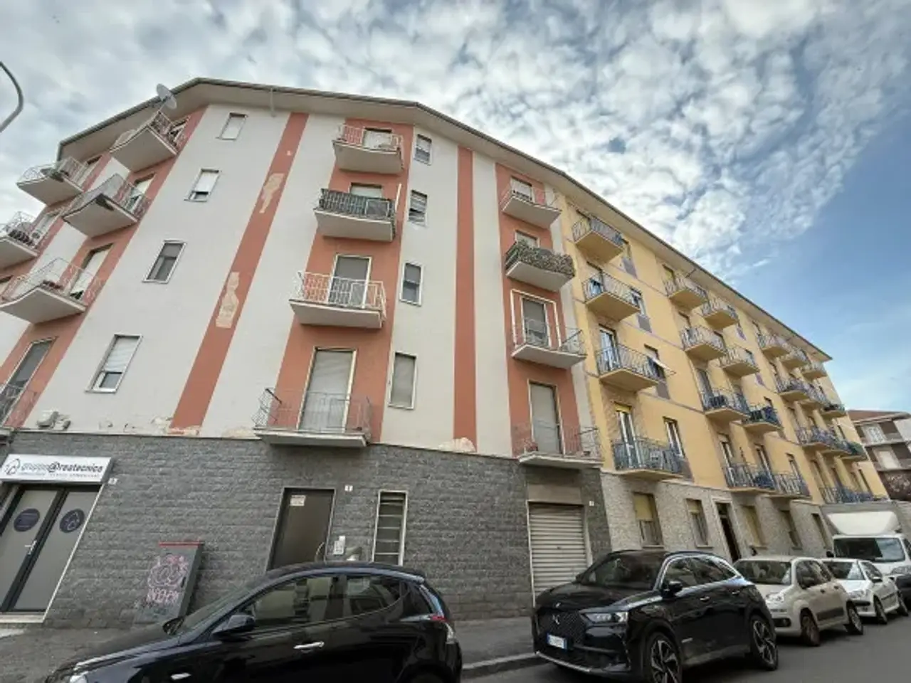 Negozio in Via Giovanni Verneri 6, Alessandria, {3} - Foto 1