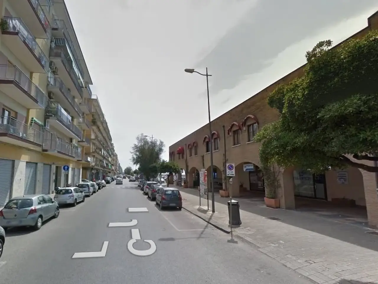 Negozio in Via Lungomare Colombo, Salerno, {3} - Foto 1