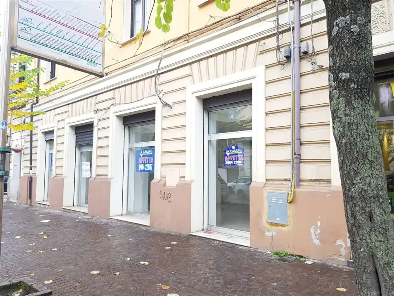 Negozio in Corso Umberto, Cosenza, {3} - Foto 1