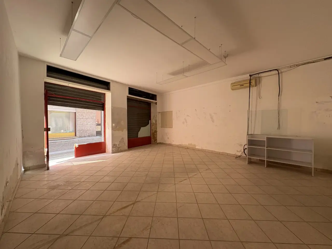 Ufficio in , Lainate, {3} - Foto 1