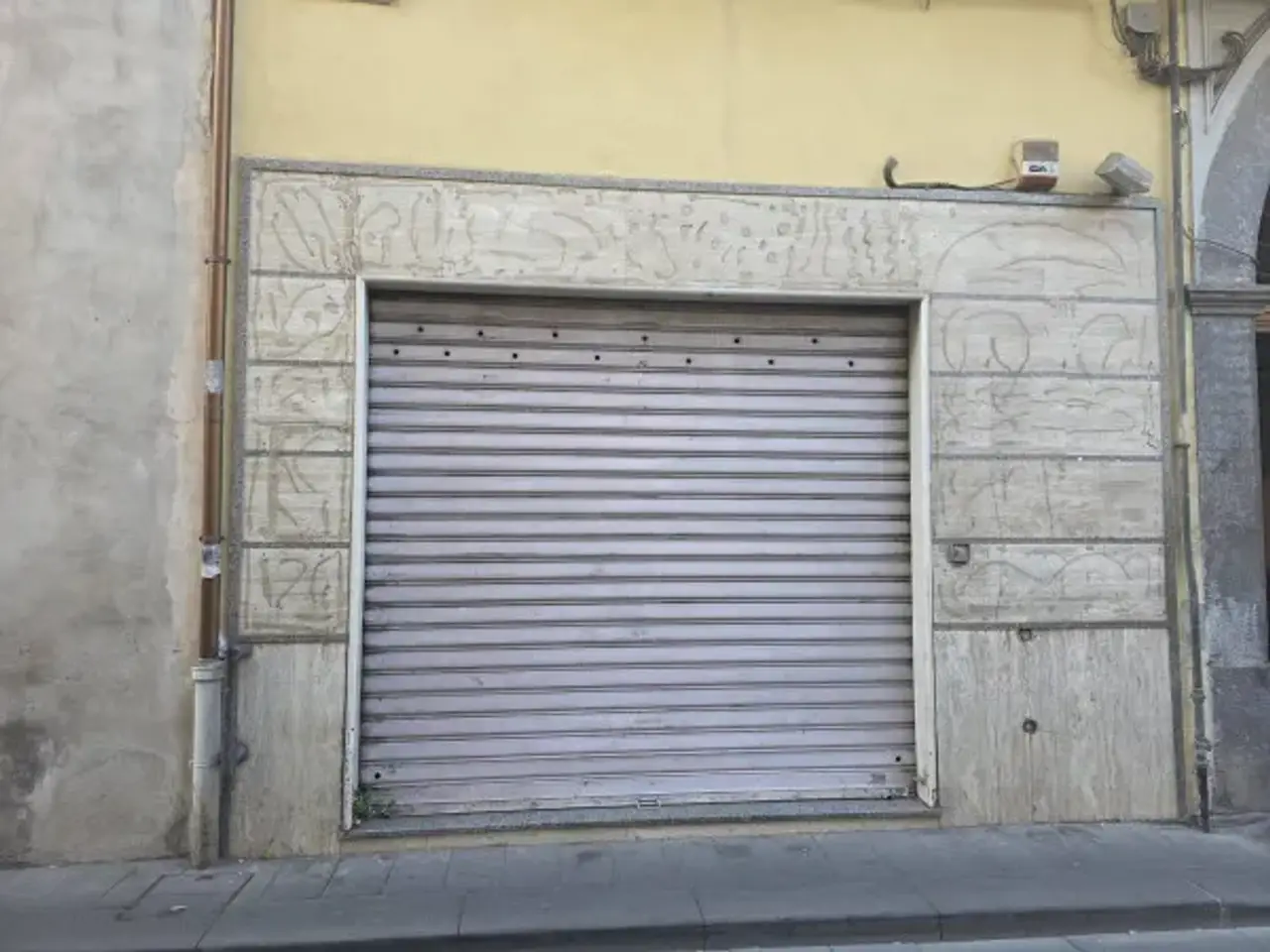 Negozio in Via Cesare Battisti, Scafati, {3} - Foto 2
