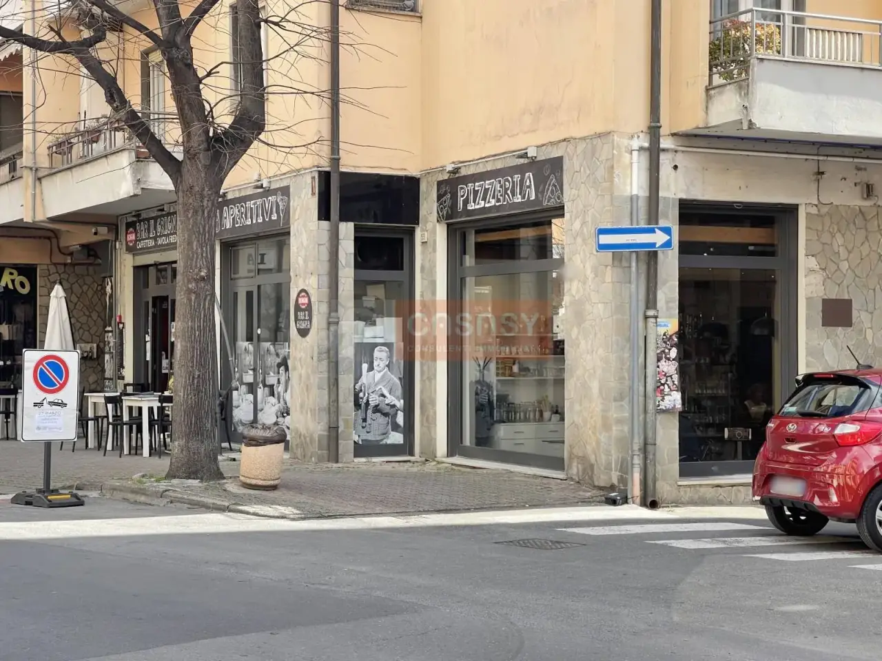 Negozio in dei Mille 8, Albenga, {3} - Foto 1