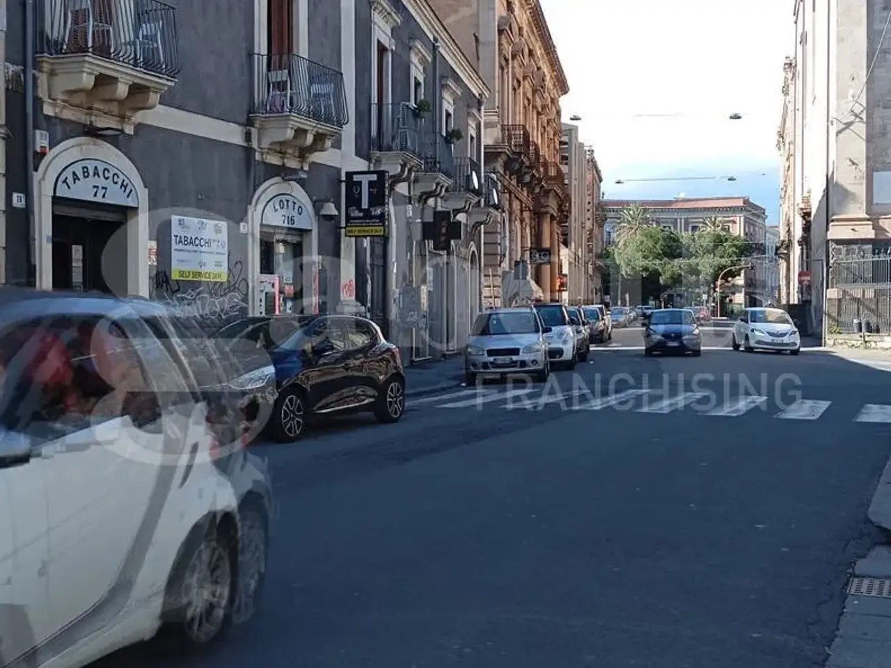 Esercizio commerciale in Piazza San Domenico 28, Catania, {3} - Foto 2