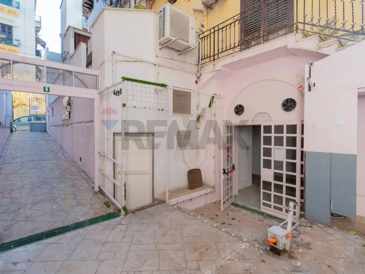 Negozio in Via  Giorgio Castriota 2, Palermo, {3} - Foto 2