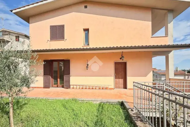 Villa in Via di Piazza Fontana 7, Mazzano Romano - Foto 1