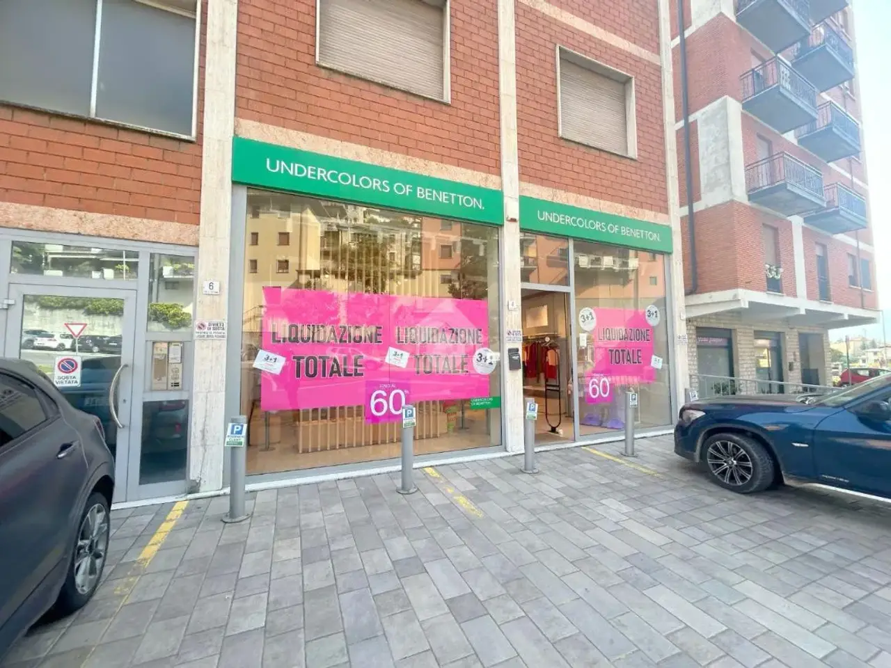 Negozio in Via Carlo Cattaneo 8, Lumezzane, {3} - Foto 1