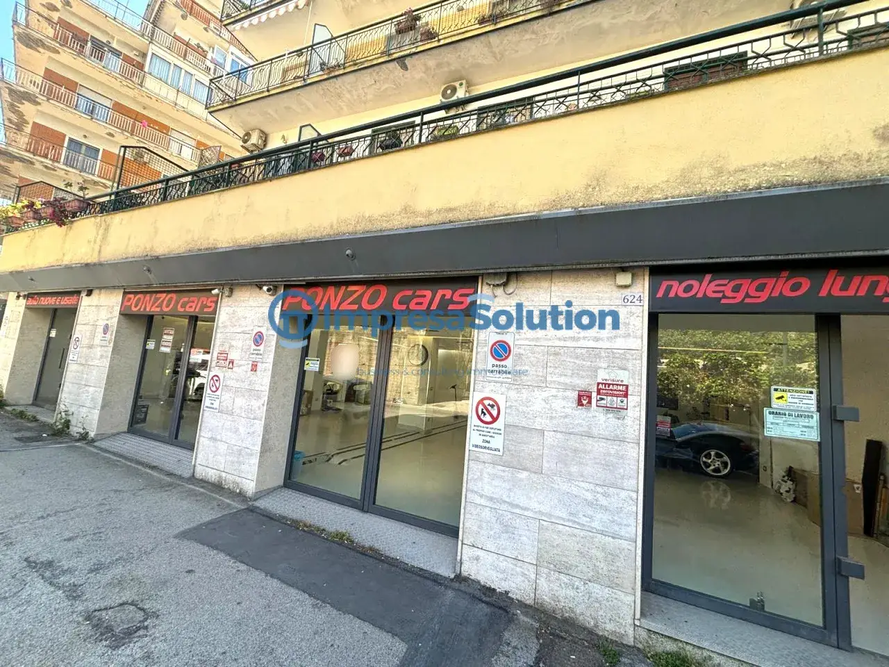Negozio in Via Gabriele Jannelli, Napoli, {3} - Foto 1