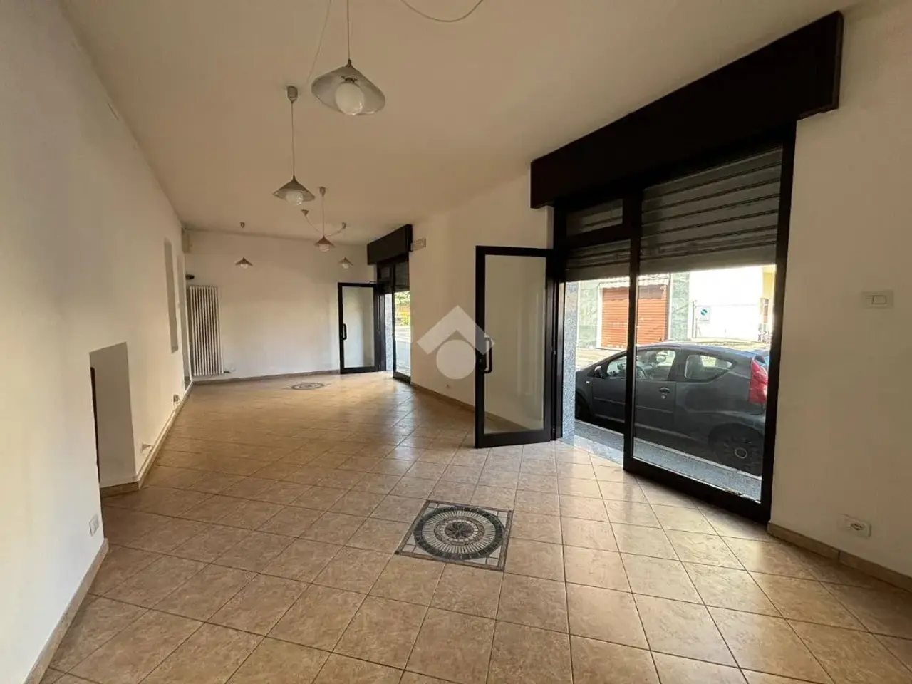 Negozio in Via Nazario Sauro 73, Venaria Reale, {3} - Foto 1