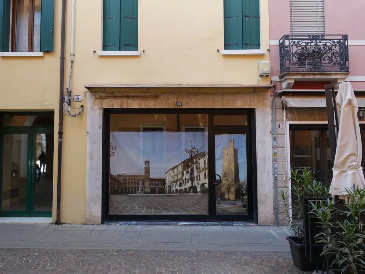 Bar in Vicolo Zanella, Rovigo, {3} - Foto 1