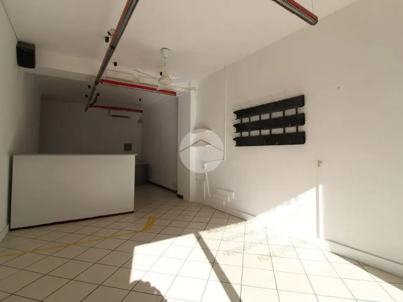 Negozio in Viale Ungheria 17, Palombara Sabina, {3} - Foto 2