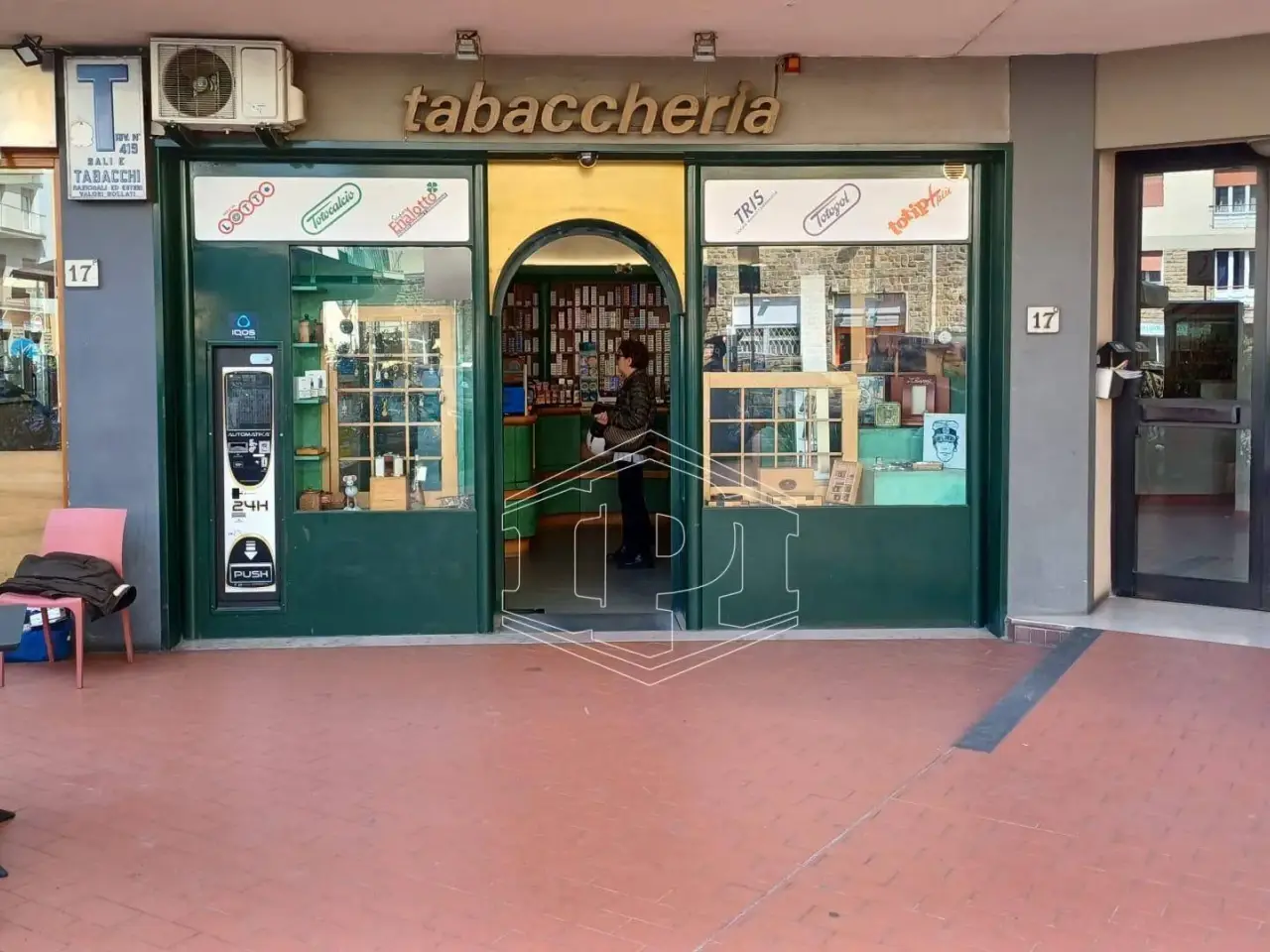 Esercizio commerciale in Via della Rondinella 17q, Firenze, {3} - Foto 1