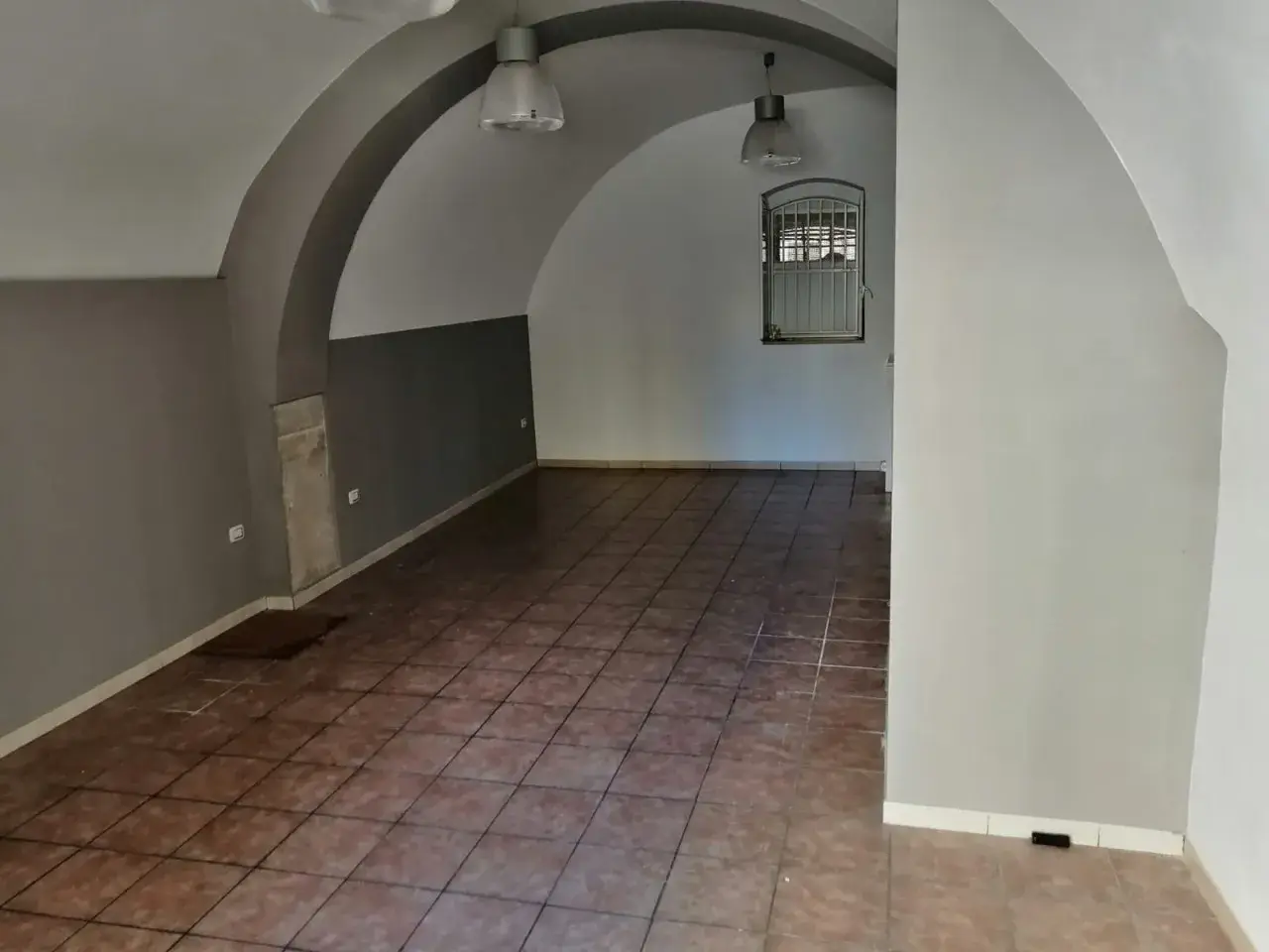 Negozio in Piazza Ruggero VII, 11, Andria, {3} - Foto 2