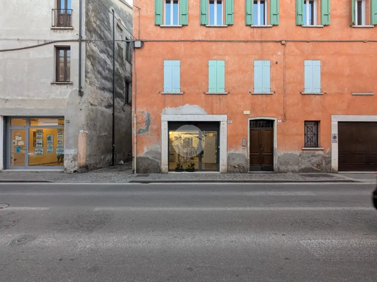 Negozio in Via Trieste 19, Mantova, {3} - Foto 1