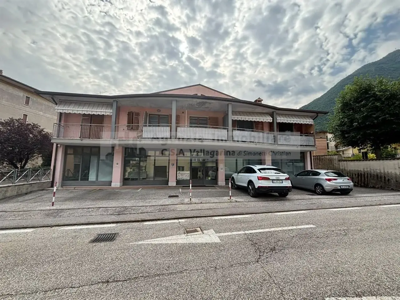 Palazzina commerciale in , Ala, {3} - Foto 1