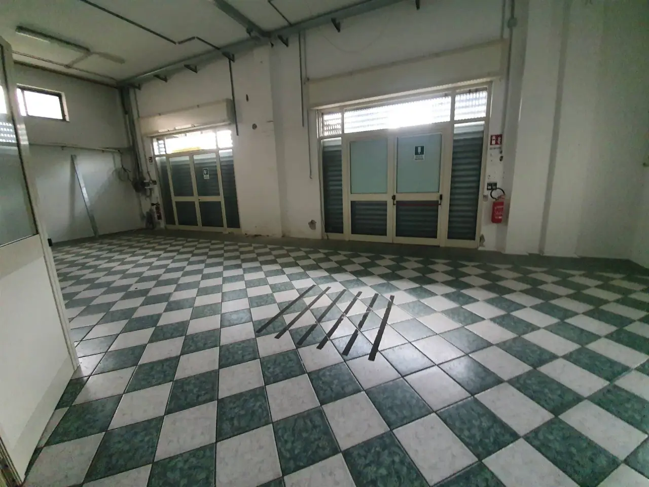 Magazzino in Via Copernico, Bellizzi, {3} - Foto 1