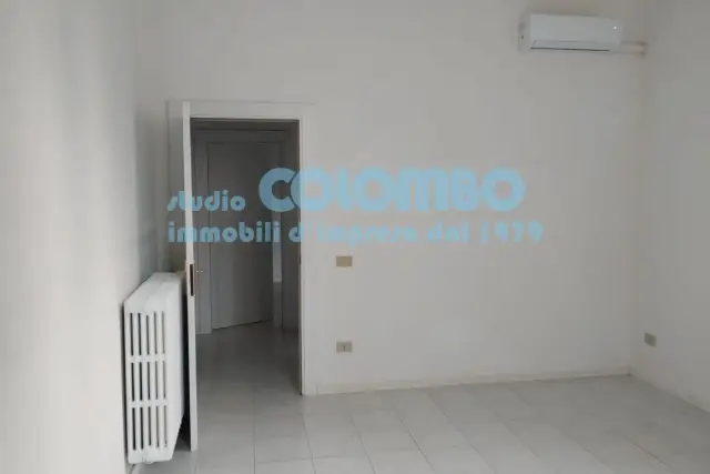 Büro in Via Fratelli Cairoli, Brescia - Foto 1