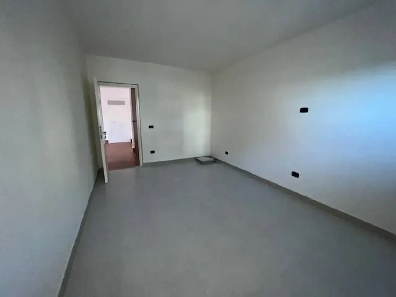 Magazzino in Via Milano 5, Villaricca, {3} - Foto 1