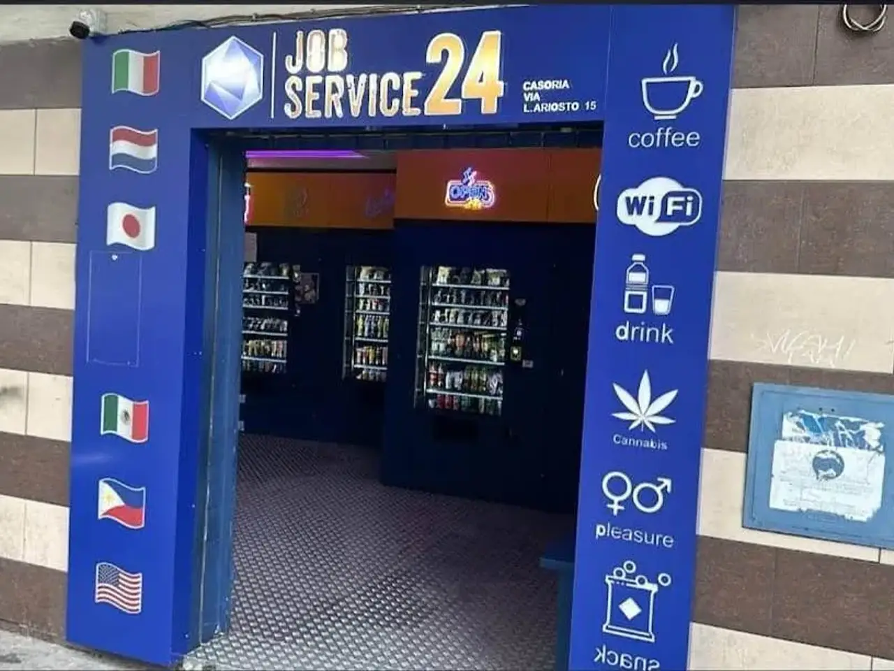 Negozio in Via Ariosto, Casoria, {3} - Foto 1
