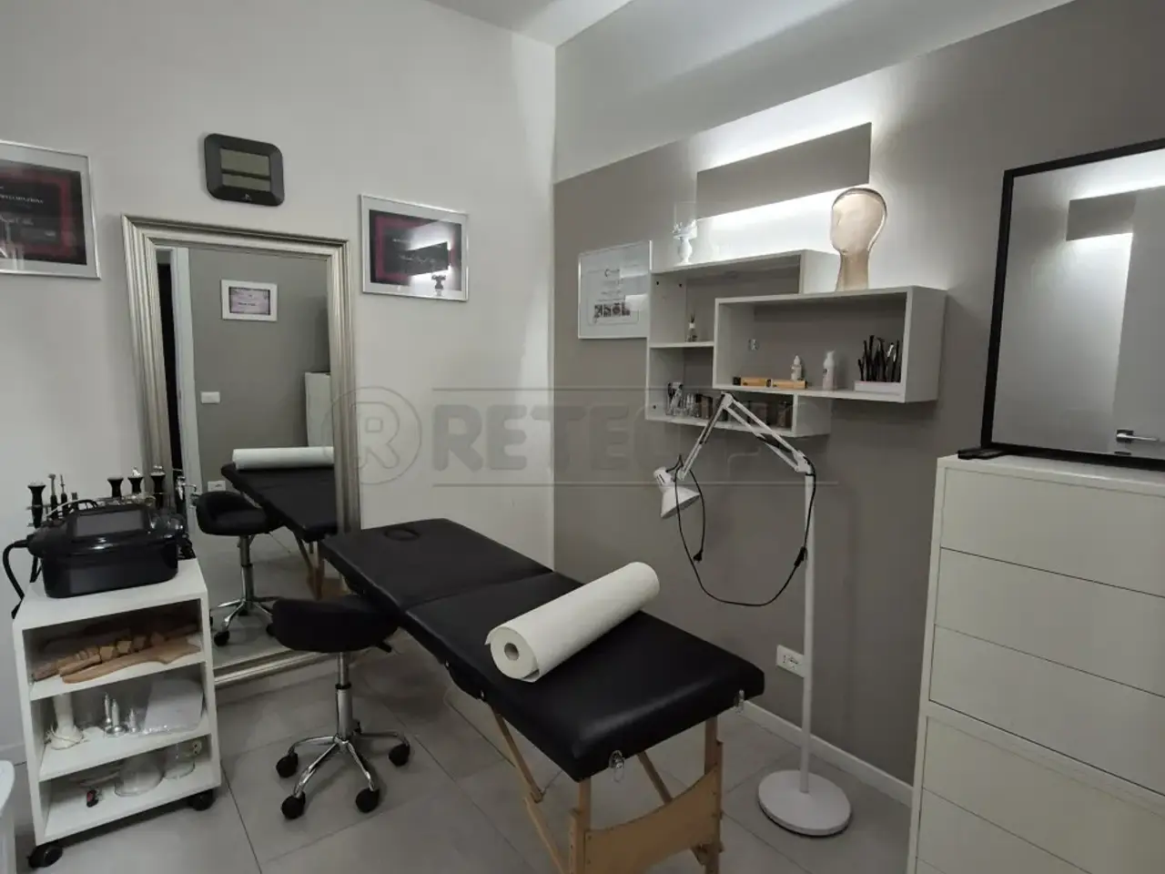 Palazzina commerciale in Via Maffino Maffi, Cremona, {3} - Foto 2