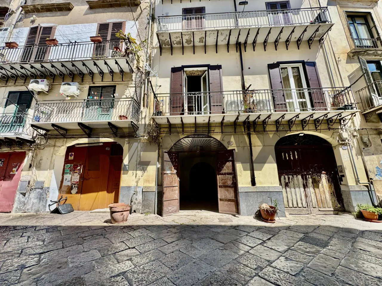 Magazzino in Via del Bosco 37, Palermo, {3} - Foto 1