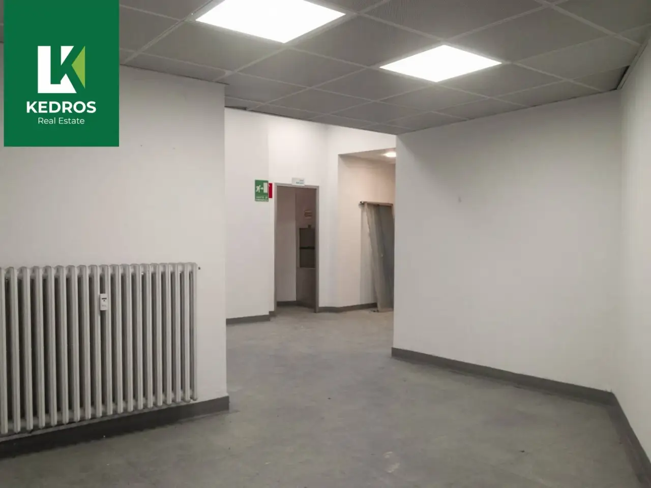 Ufficio in Via Enrico Petrella 3, Busto Arsizio, {3} - Foto 1