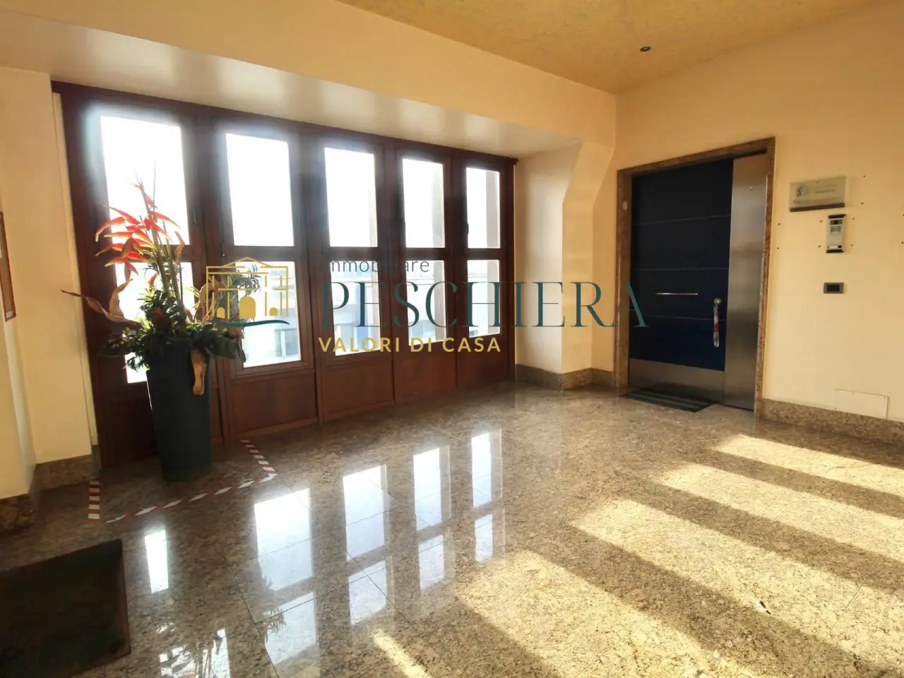 Ufficio in Via Postumia 58, Villafranca Di Verona, {3} - Foto 1