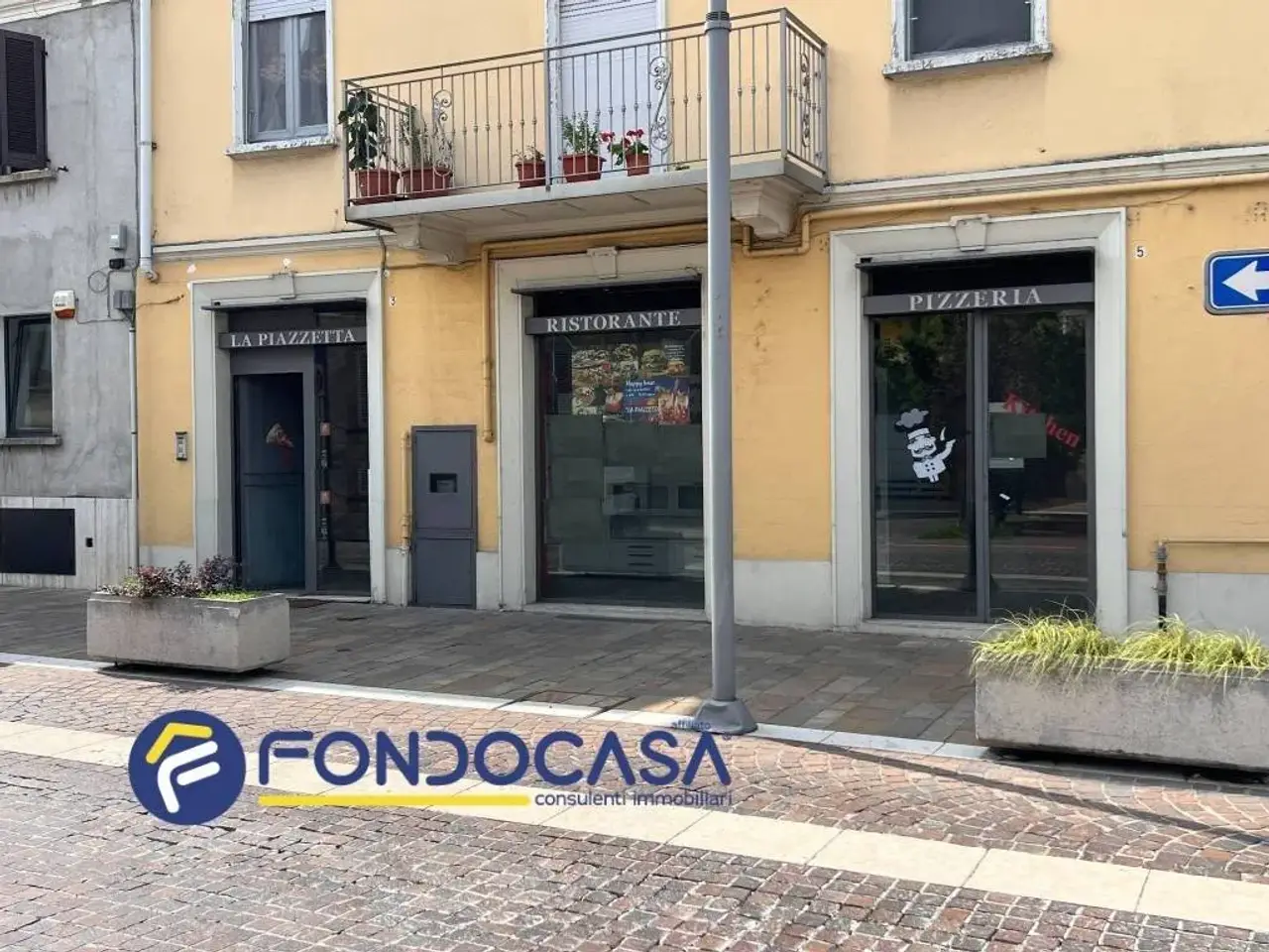 Negozio in Via Cavour, Cesano Maderno, {3} - Foto 1