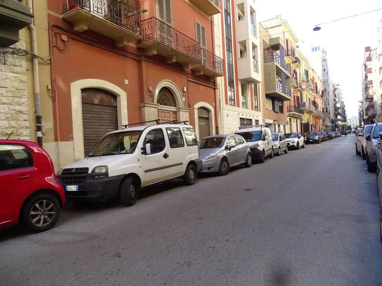 Negozio in Via Celentano, Bari, {3} - Foto 1