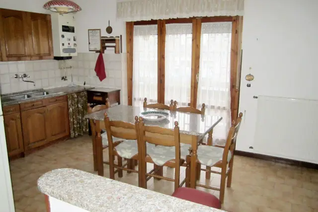 Vierzimmerwohnung in Via Sandro Pertini, Eboli - Foto 1