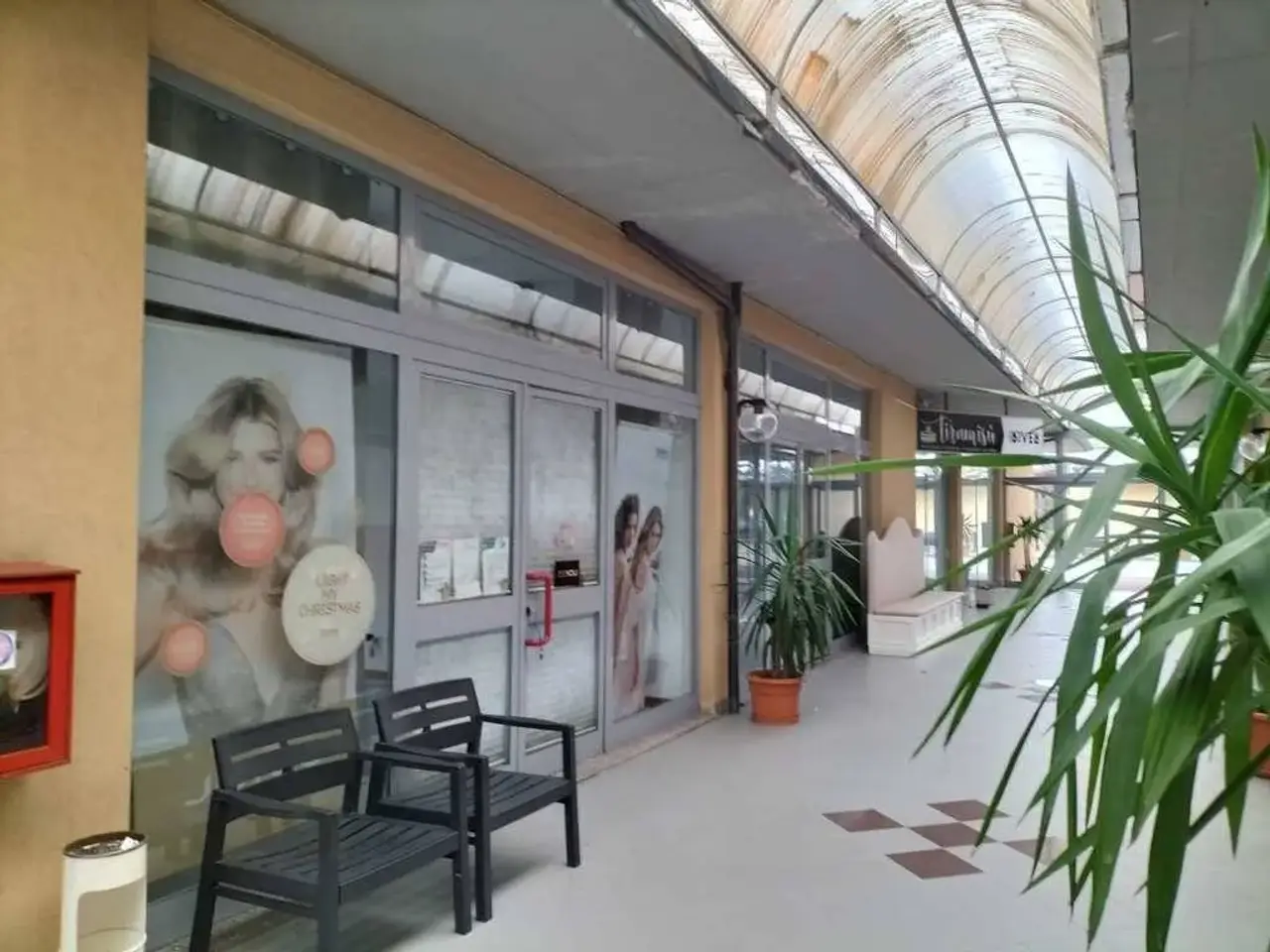 Negozio in Via Roma, Castiglione Del Lago, {3} - Foto 1