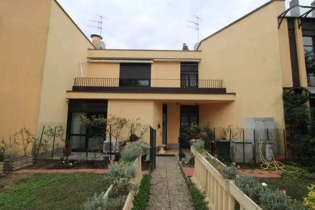 Villa a schiera in Via Alberto da Giussano 51, Biassono - Foto 1