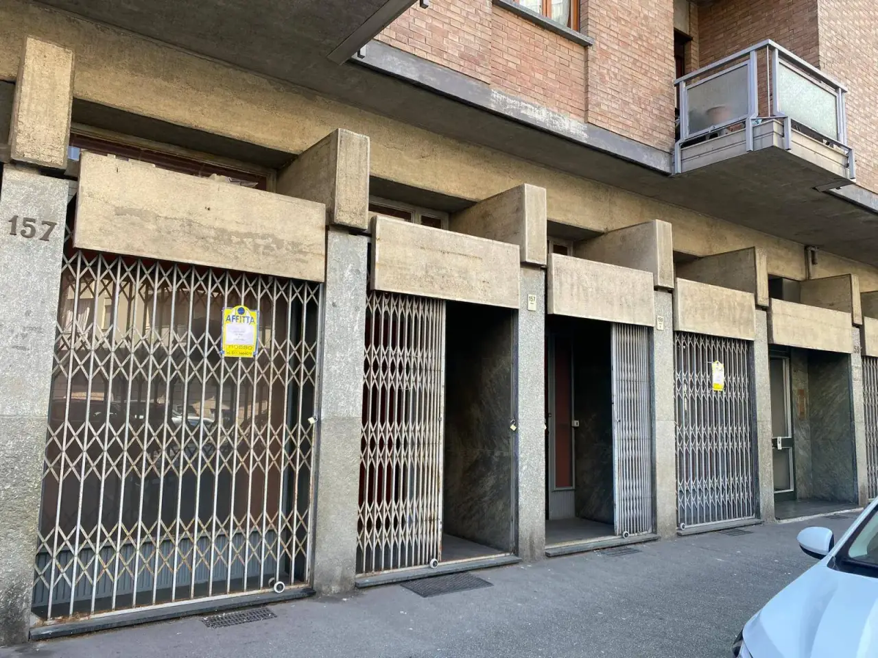 Negozio in Via Verolengo 151, Torino, {3} - Foto 2
