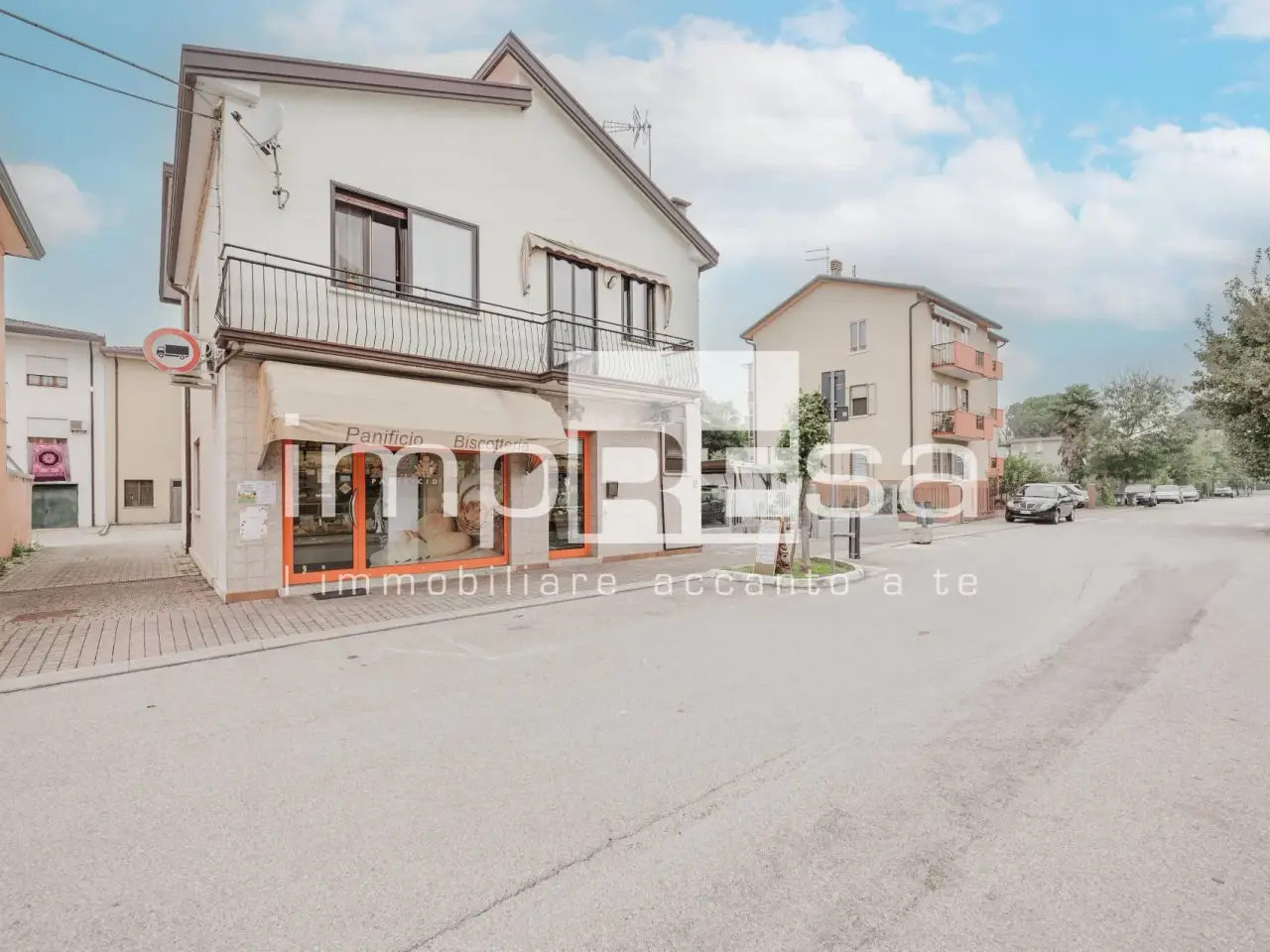 Esercizio commerciale in Via Risorgimento 15 15, Vigonovo, {3} - Foto 1