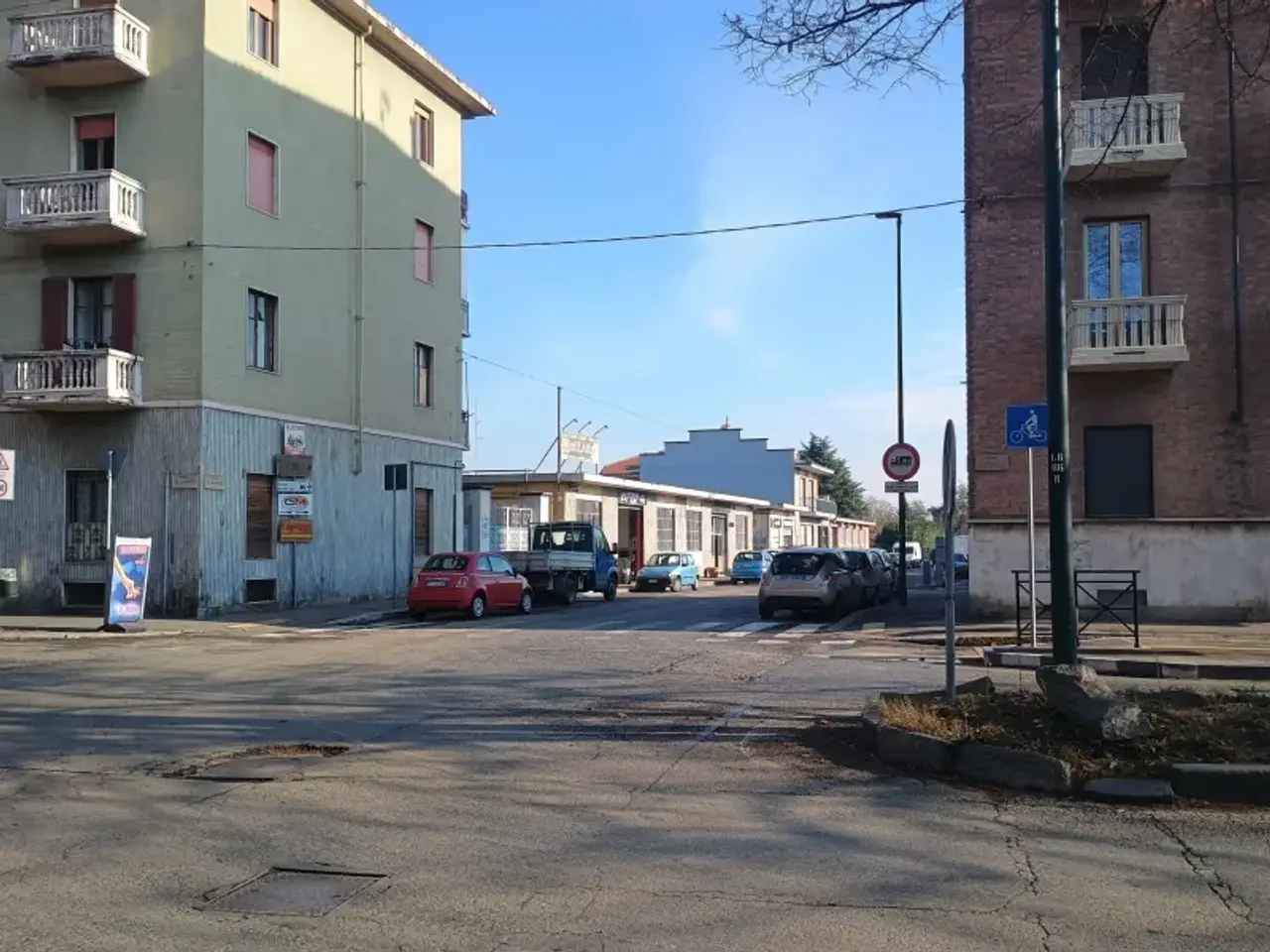 Capannone in Strada Bramafame 1-3, Torino, {3} - Foto 2