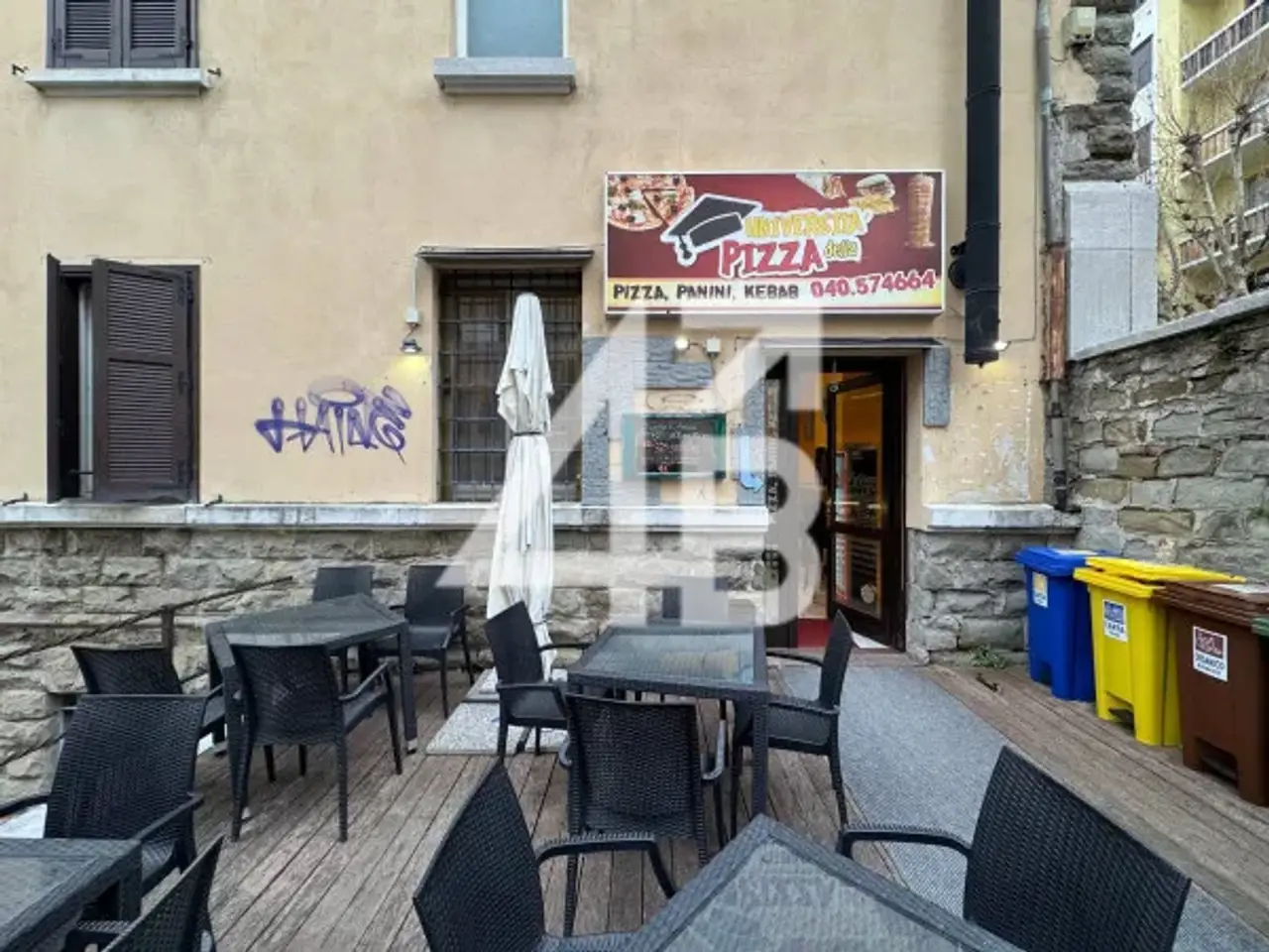 Pizzeria in Via Ippolito Nievo 4, Trieste, {3} - Foto 2