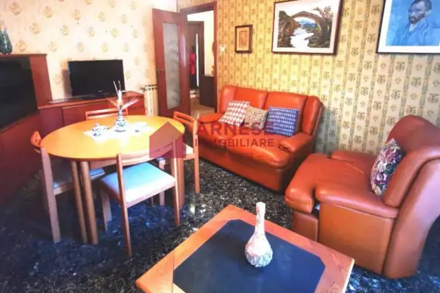 4-room flat in Viale Perata, Albissola Marina - Photo 1