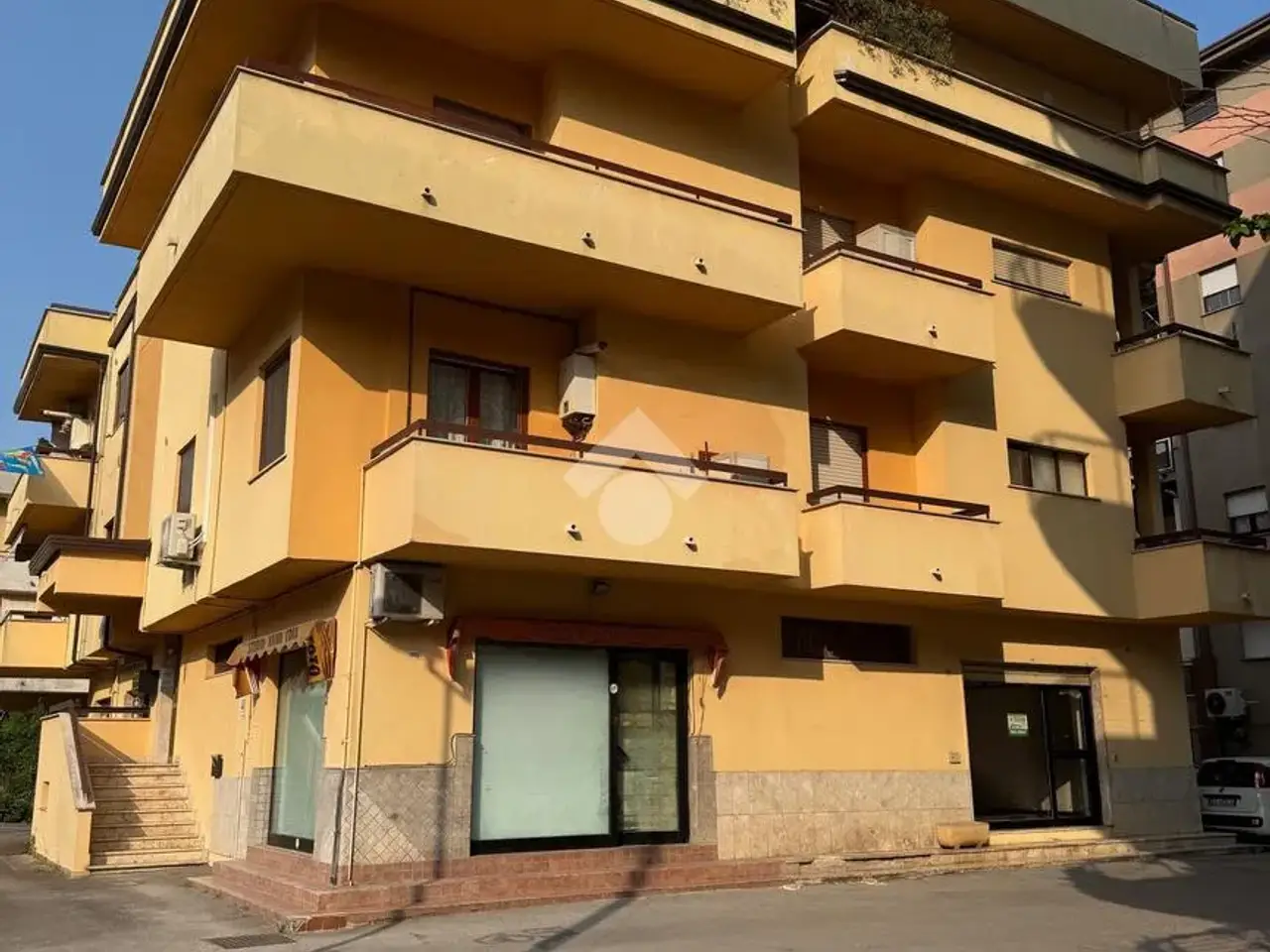 Negozio in Via Vittorio Alfieri, Venafro, {3} - Foto 2