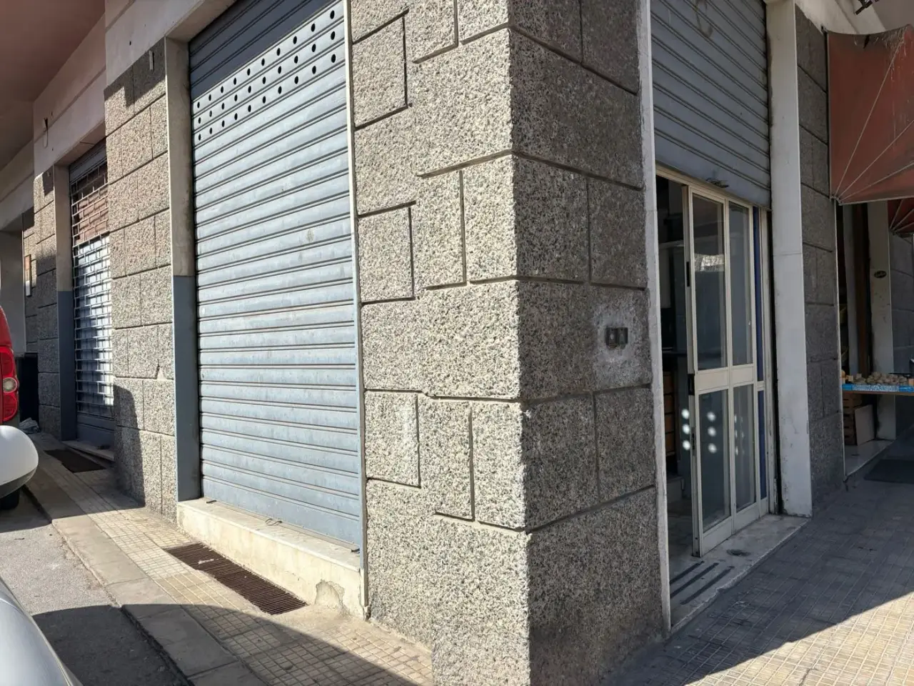 Negozio in Via Pietro Castelli 64, Messina, {3} - Foto 1