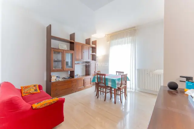 2-room flat in Via Santa Monica 3, Milano - Photo 1