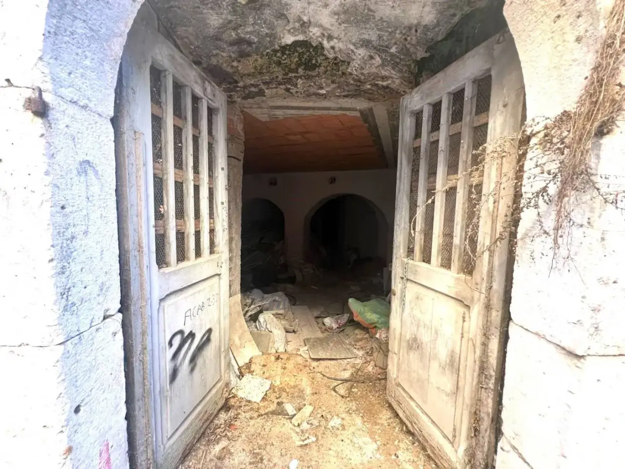 Magazzino in Via Cascata 46, Isola del Liri, Frosinone, Isola Del Liri, {3} - Foto 2