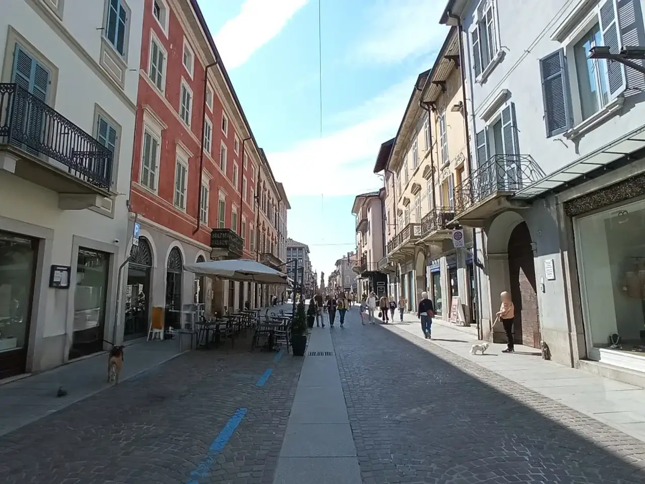 Negozio in Corso Garibaldi, Borgomanero, {3} - Foto 1