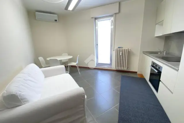 2-room flat in Via Paglia Giorgio E Guido 27, Bergamo - Photo 1