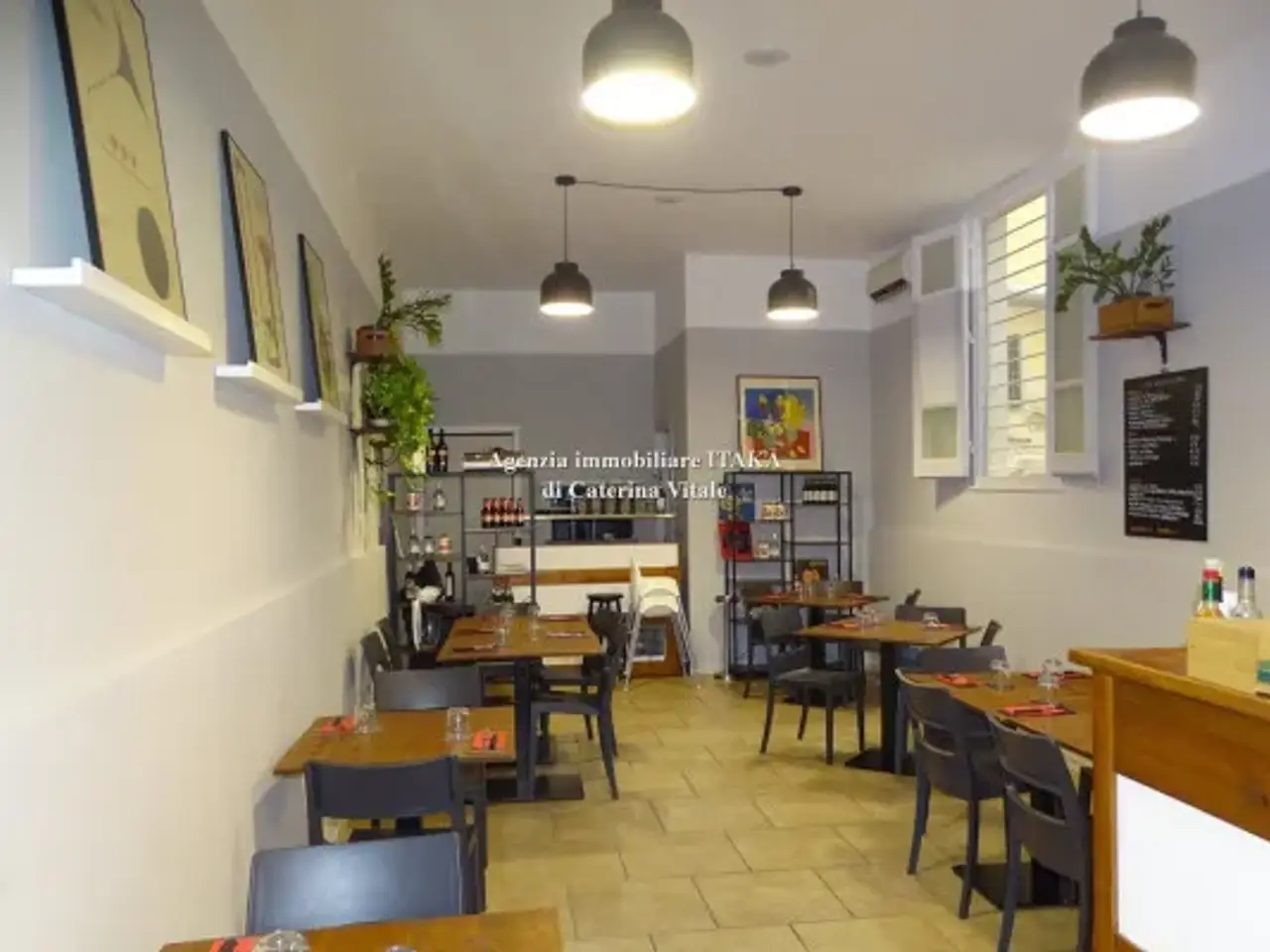 Pizzeria in Via Ugo Foscolo, Palermo, {3} - Foto 1