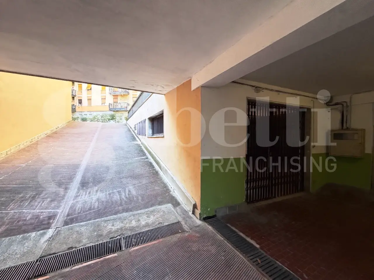 Magazzino in Vicolo della Stazione 12, Brescia, {3} - Foto 1