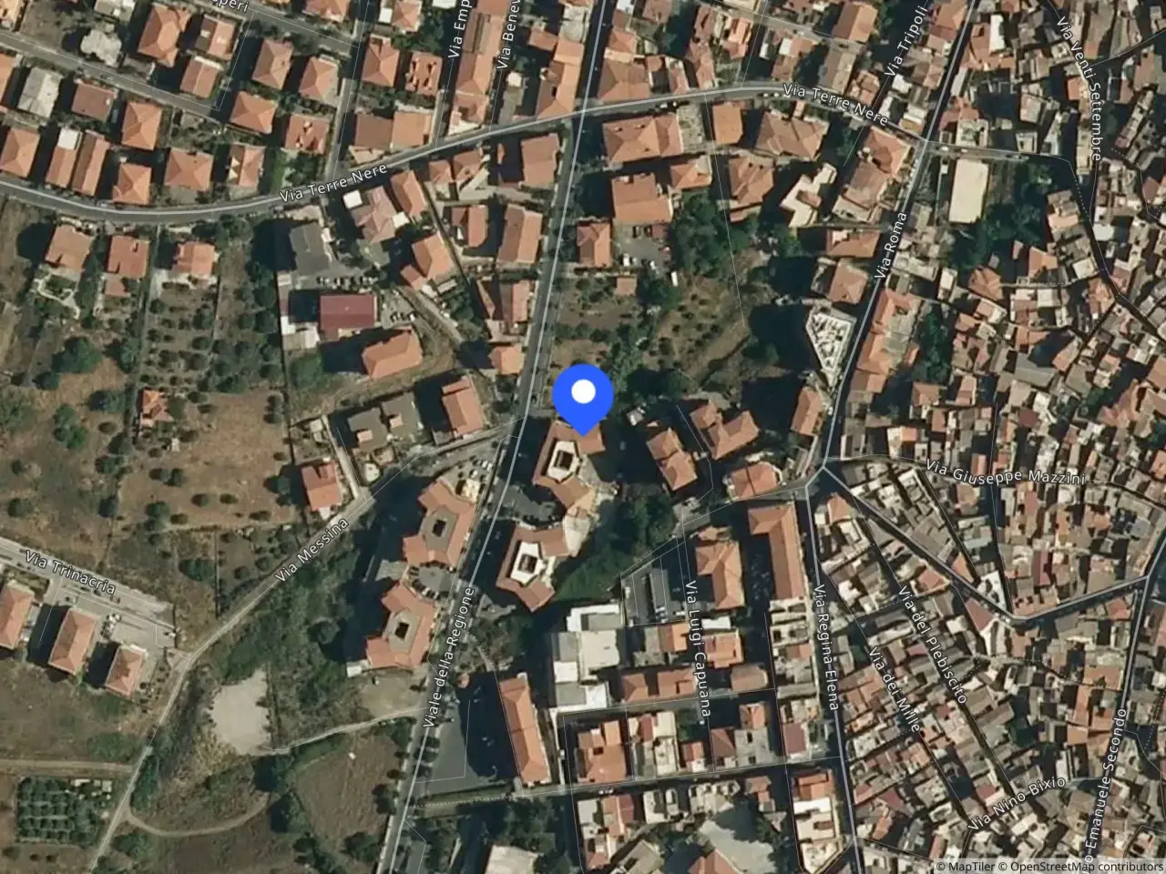 Fabbricato misto in Viale della Regione, 66, 95040 Motta Sant'Anastasia Ct, Italia 66, Motta Sant'Anastasia, {3} - Foto 1