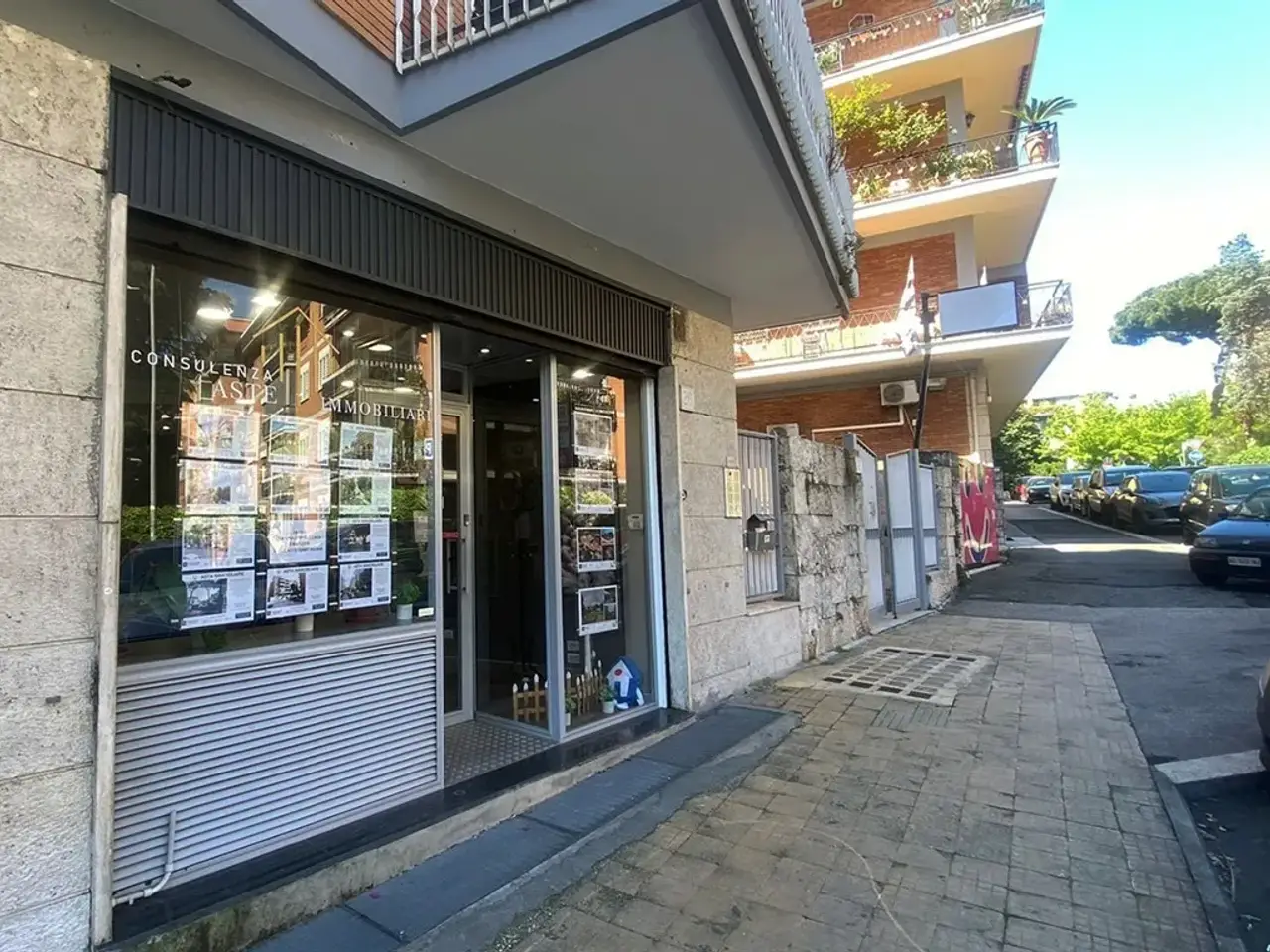 Negozio in Via Ludovico di Breme, Roma, {3} - Foto 1