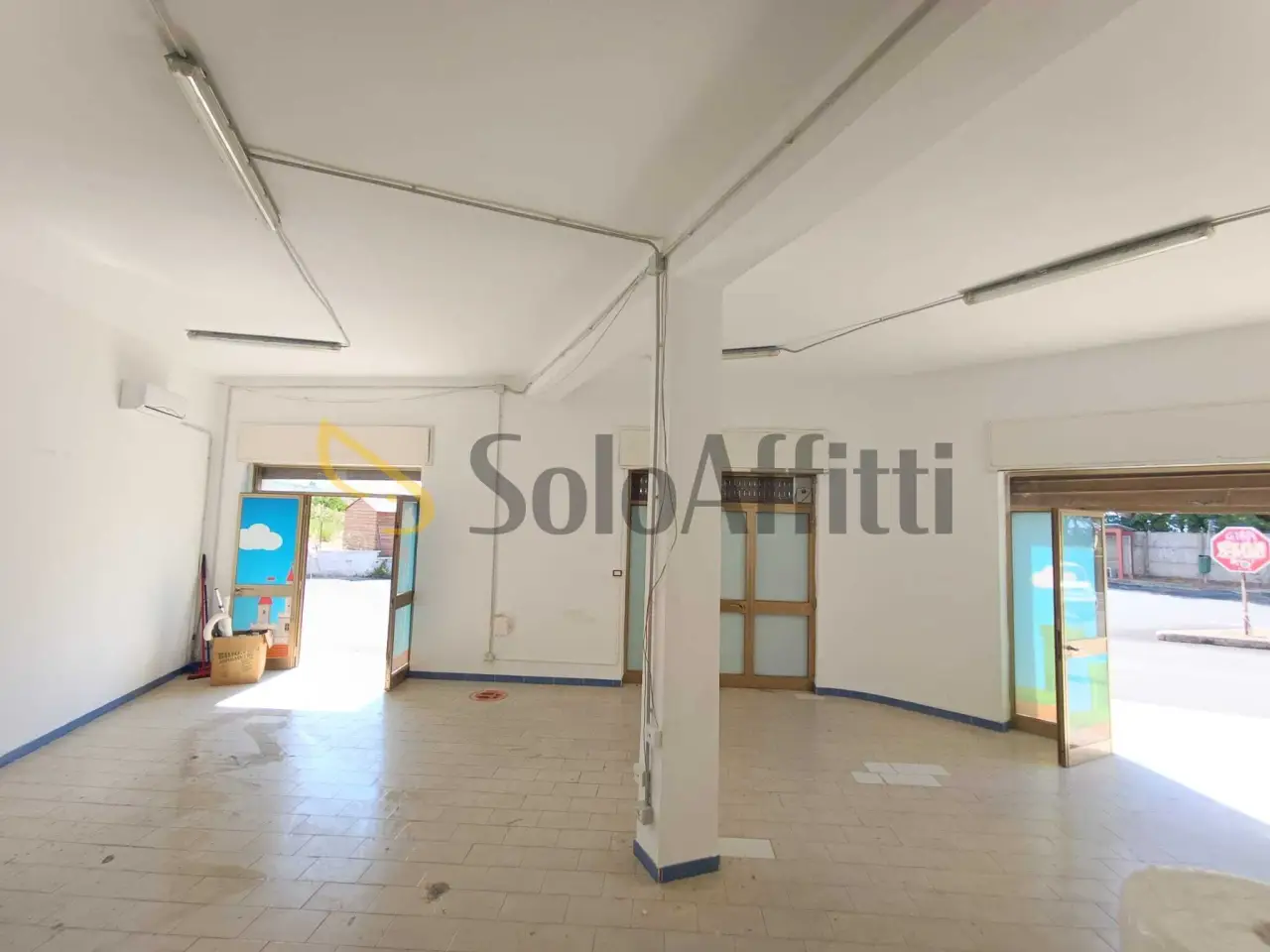 Negozio in Strada Statale 1 83, Santa Marinella, {3} - Foto 2