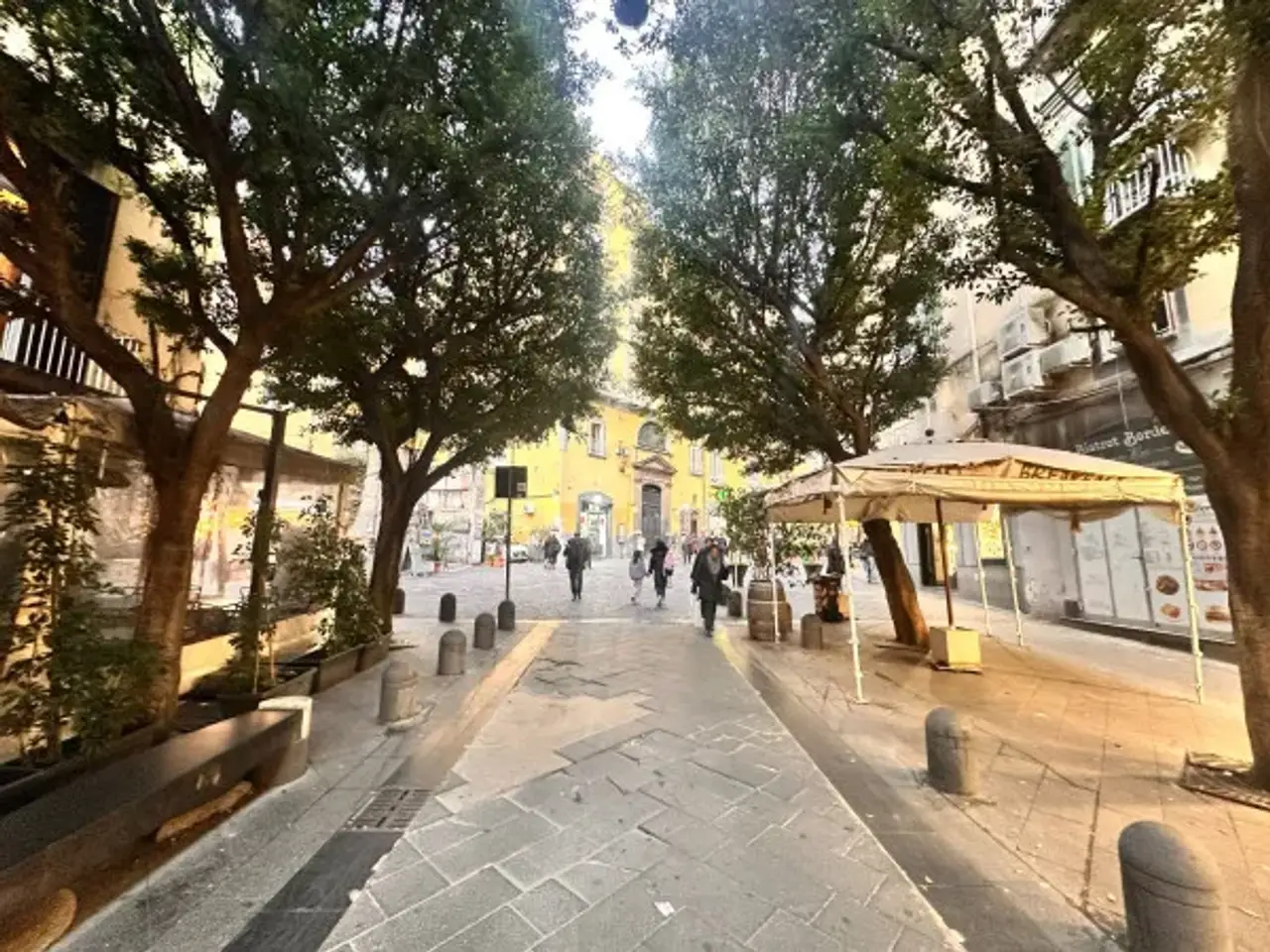 Negozio in Via Chiaia, Napoli, {3} - Foto 1